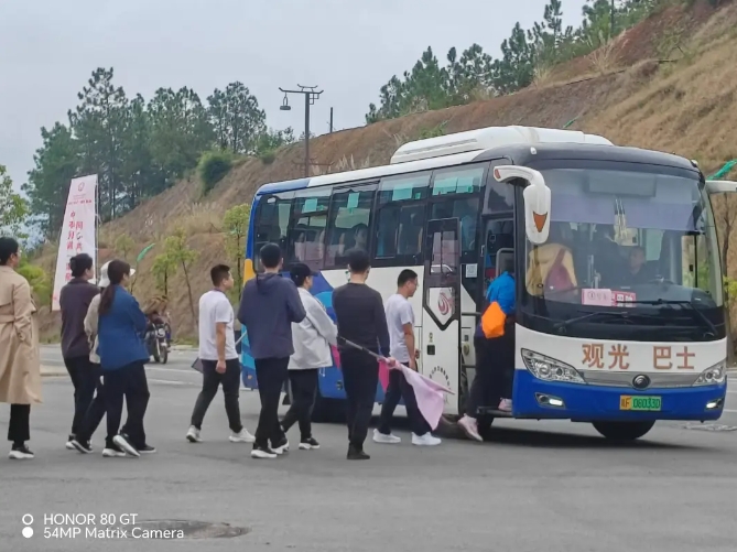 撫州長運(yùn)：圓滿完成“和美村寨 民族團(tuán)結(jié)跑”運(yùn)輸保障任務(wù)